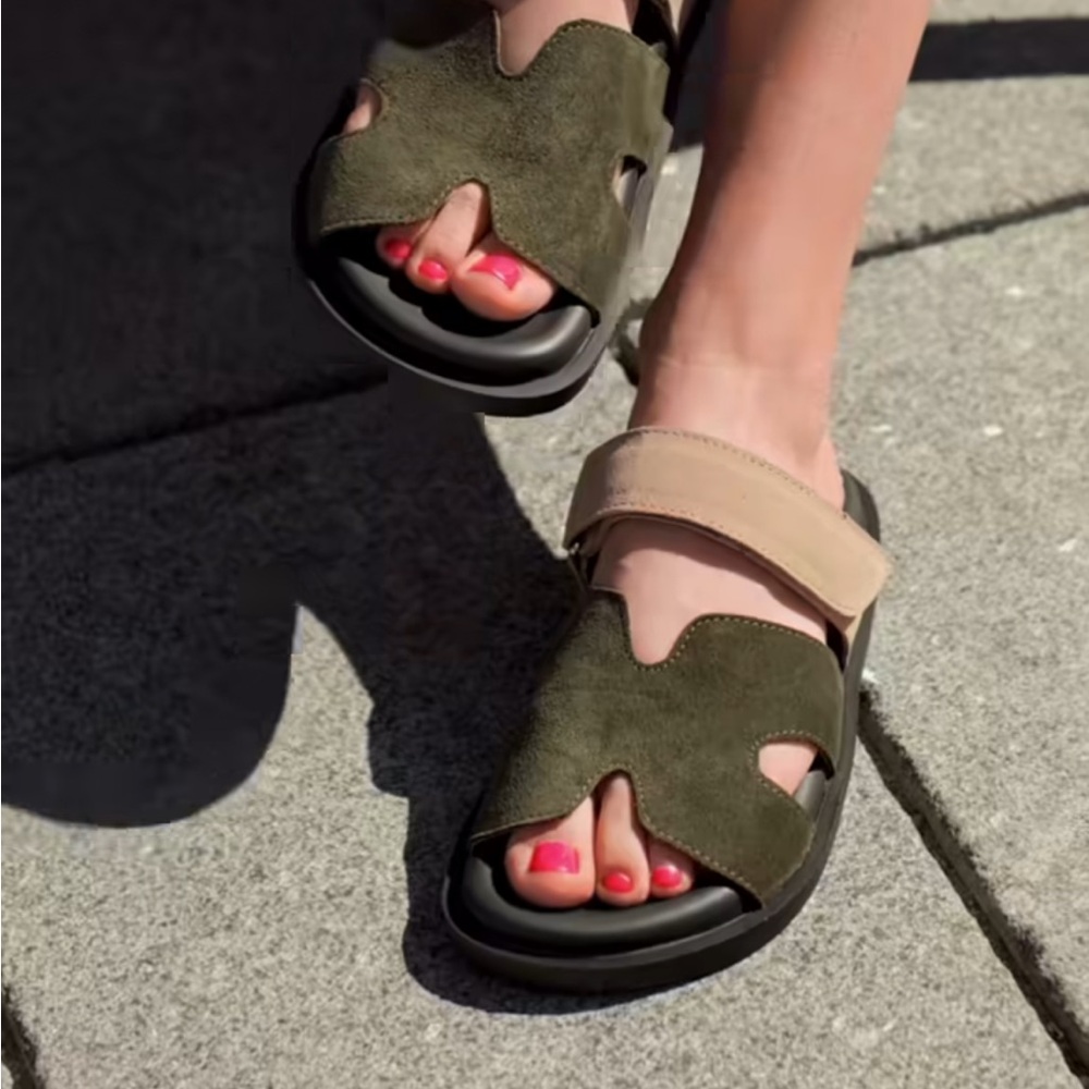 Suede sliders - Picture 2 of 3